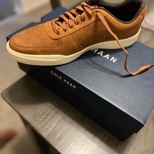 Men’s BRAND NEW Never WORN Cole Haan Sneaker